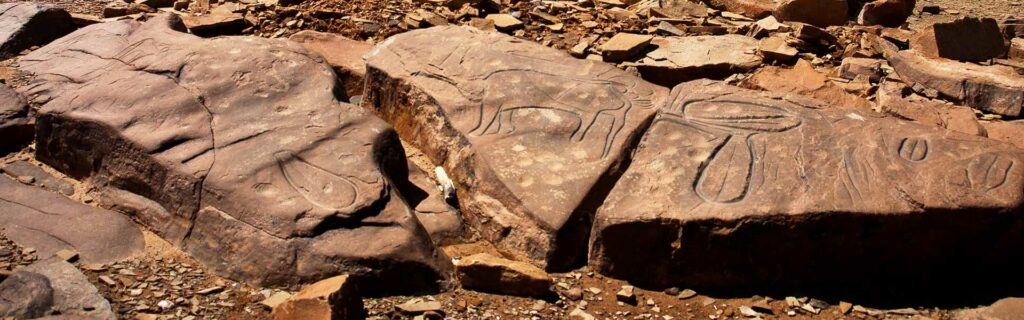 The prehistoric heritage of Morocco is primarily found in the Draa Valley, with numerous sites of rock engravings.