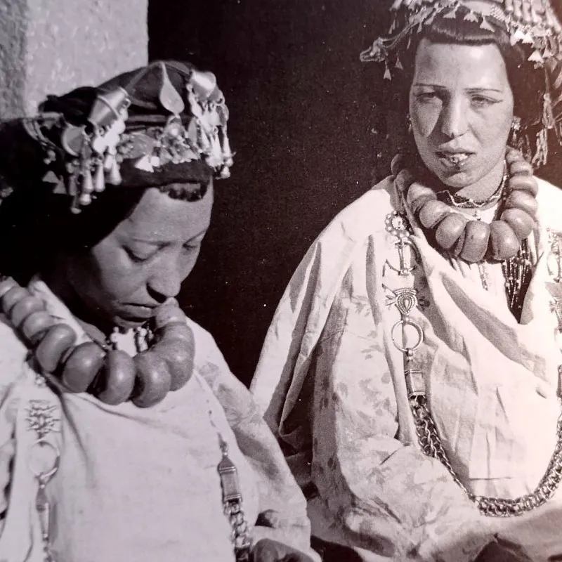 Women's hairstyle, Aït Atta, Drâa valley 
