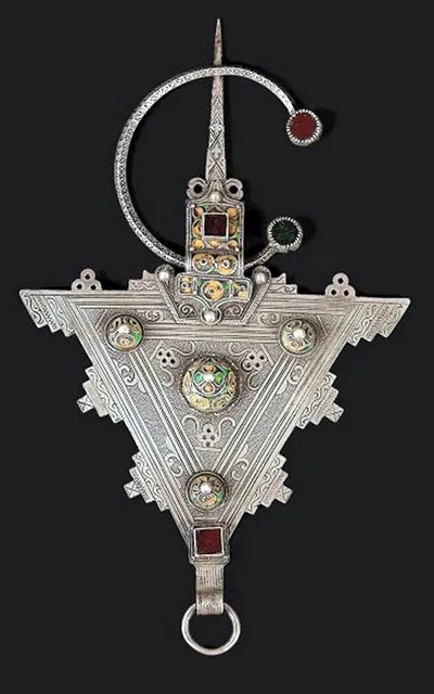 The Berber fibula from Tiznit