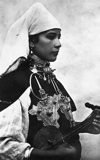 A Berber musician wearing her jewellery